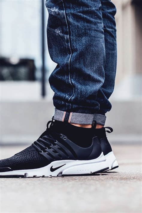 Nike Air Presto Ultra Flyknit Black & White 